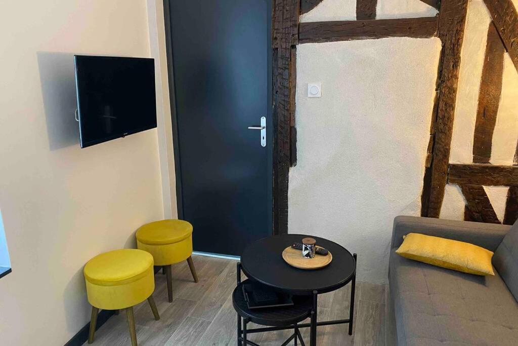 Appartement Centre De Moulins Moulins  Exterior photo